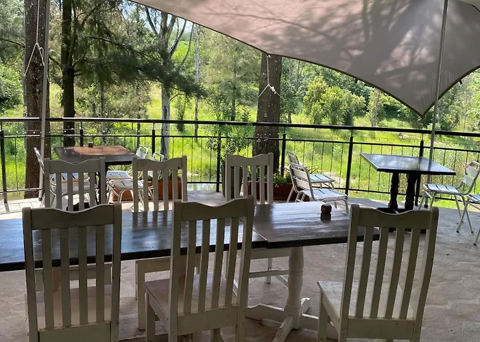 La Moor Country Venue & Eatery